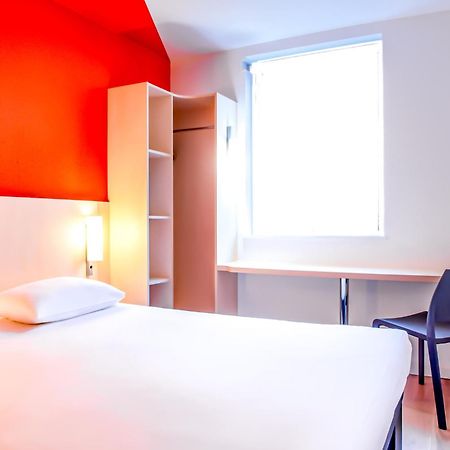 Ibis Budget Cannes Centre Ville Экстерьер фото