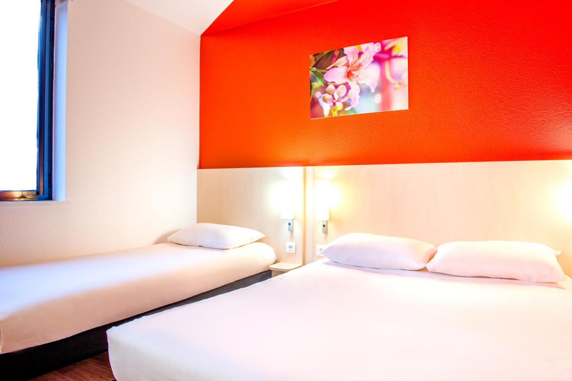 Ibis Budget Cannes Centre Ville Экстерьер фото